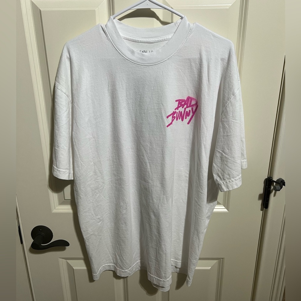 OFFICIAL Bad Bunny Benito Most Wanted Tour Nadie Sabe White Shirt Merch